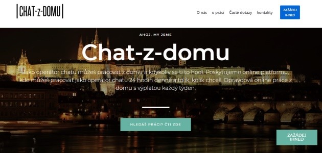 Úvodní stránka chat-z-domu.com, která nabízí online práci na zákaznické podpoře.