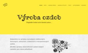 Úvodní stránka webu vyroba-ozdob.webnode.cz, který nabízí ruční domácí práce typu výroba ozdob a podobně.